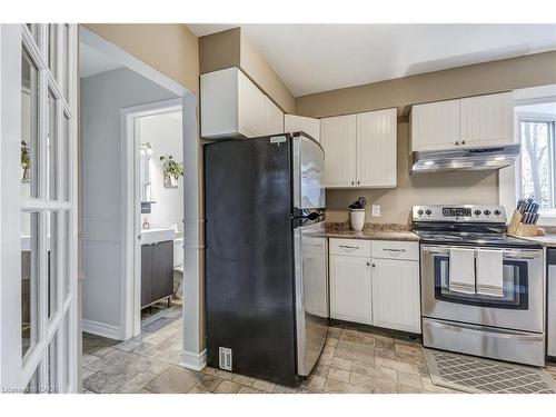 2420 Maryvale Court, Burlington, ON - Indoor Photo Showing Kitchen