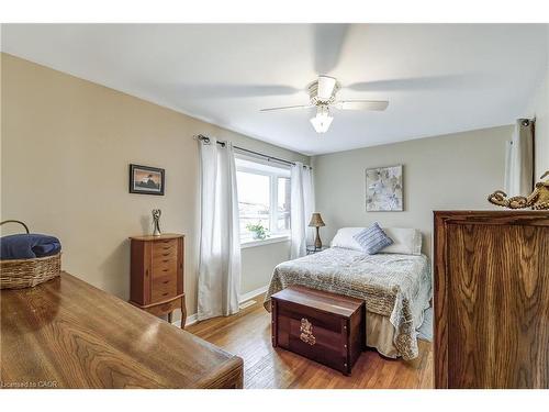 2420 Maryvale Court, Burlington, ON - Indoor Photo Showing Bedroom