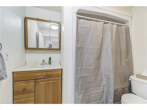 2420 Maryvale Court, Burlington, ON - Indoor Photo Showing Bathroom