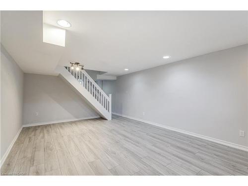 2420 Maryvale Court, Burlington, ON - Indoor Photo Showing Other Room