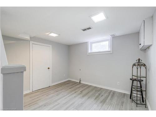 2420 Maryvale Court, Burlington, ON - Indoor