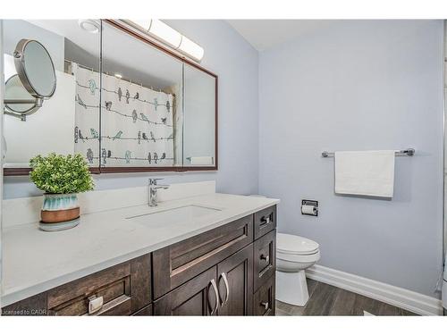 101-5061 Pinedale Avenue, Burlington, ON - Indoor Photo Showing Bathroom