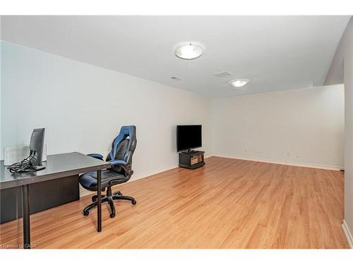101-5061 Pinedale Avenue, Burlington, ON - Indoor Photo Showing Office