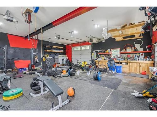 1099 Burnhamthorpe Road W, Oakville, ON - Indoor Photo Showing Gym Room