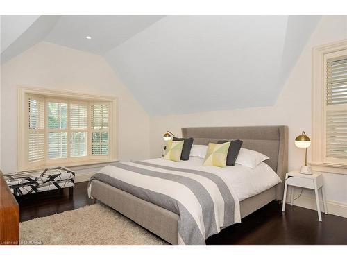 65 Thomas Street, Oakville, ON - Indoor Photo Showing Bedroom