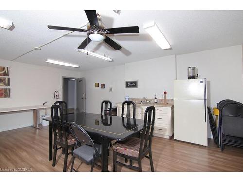 304-4209 Hixon Street, Beamsville, ON - Indoor Photo Showing Dining Room