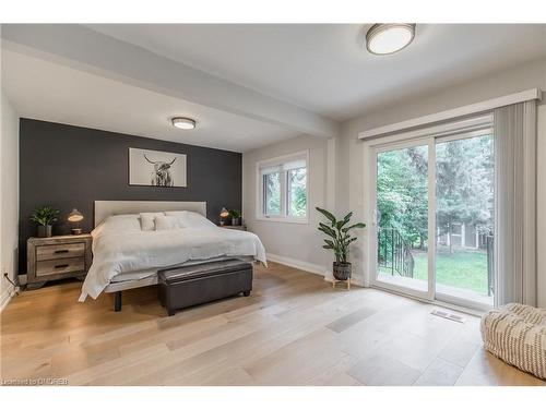 478 Beverley Drive, Burlington, ON - Indoor Photo Showing Bedroom