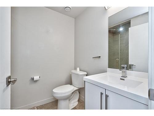 2109-2087 Fairview Street, Burlington, ON - Indoor Photo Showing Bathroom