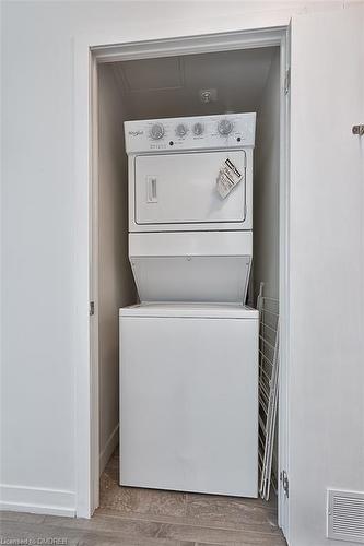 2109-2087 Fairview Street, Burlington, ON - Indoor Photo Showing Laundry Room
