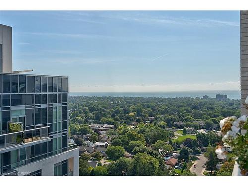 2109-2087 Fairview Street, Burlington, ON - Outdoor With View