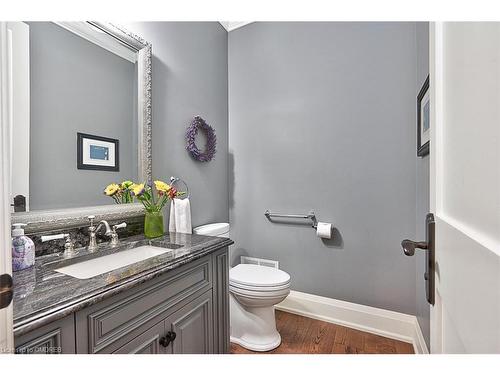246 Oakwood Crescent, Oakville, ON - Indoor Photo Showing Bathroom