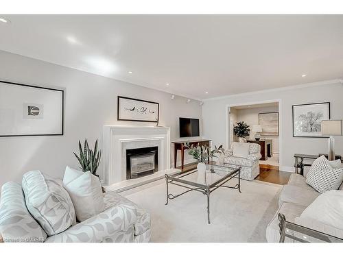 278 North Shore Boulevard E, Burlington, ON - Indoor Photo Showing Living Room With Fireplace