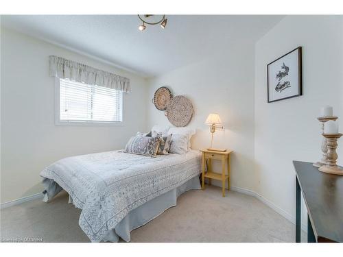 2373 Grand Ravine Drive, Oakville, ON - Indoor Photo Showing Bedroom