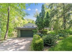 757 Meadow Wood Road  Mississauga, ON L5J 2S7