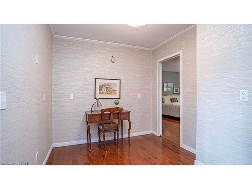 346 Head Street N, Strathroy, ON - Indoor Photo Showing Other Room