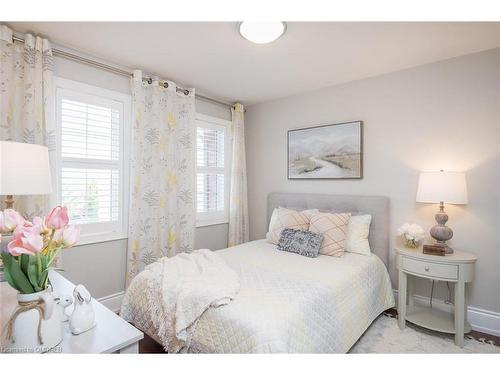 870 Hepburn Road, Milton, ON - Indoor Photo Showing Bedroom