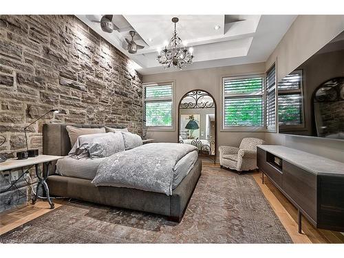 177 Lovers Lane, Ancaster, ON - Indoor Photo Showing Bedroom