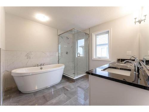 87 Burton Street, East Zorra Tavistock, ON - Indoor Photo Showing Bathroom