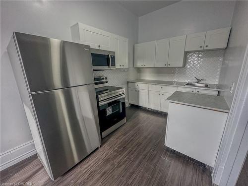 11-168 Park Street S, Hamilton, ON - Indoor Photo Showing Kitchen With Stainless Steel Kitchen