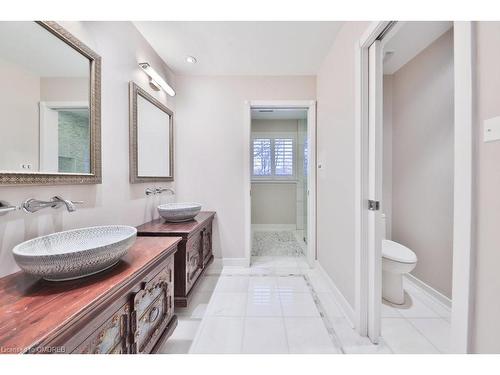500 Comanche Road, Mississauga, ON - Indoor Photo Showing Bathroom