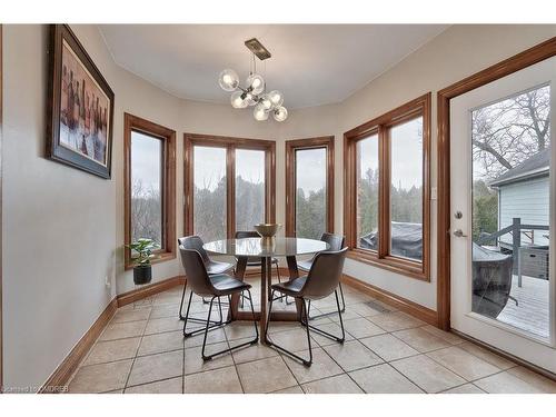 13215 Guelph Line, Campbellville, ON - Indoor Photo Showing Dining Room