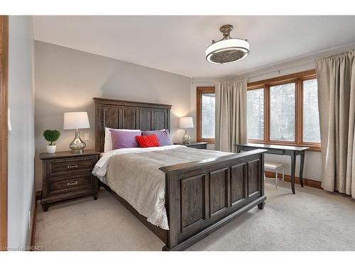 13215 Guelph Line, Campbellville, ON - Indoor Photo Showing Bedroom