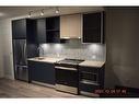 516-405 Dundas Street W, Oakville, ON  - Indoor Photo Showing Kitchen With Upgraded Kitchen 