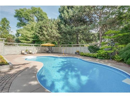 1123 Lakeshore Road E, Oakville, ON - Outdoor With In Ground Pool With Backyard