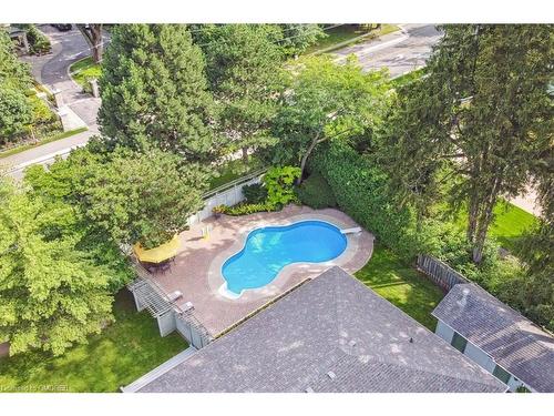 1123 Lakeshore Road E, Oakville, ON - Outdoor With In Ground Pool