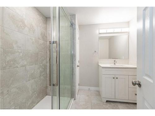 151 Country Clair (Basement) Street, Kitchener, ON - Indoor Photo Showing Bathroom