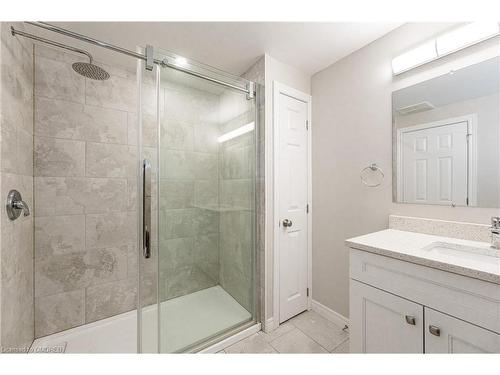151 Country Clair (Basement) Street, Kitchener, ON - Indoor Photo Showing Bathroom
