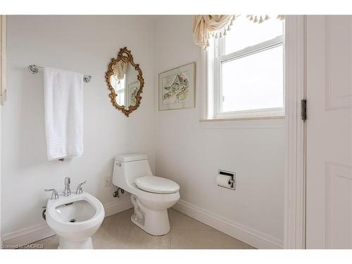 6 East-174 Mountain Park Avenue, Hamilton, ON - Indoor Photo Showing Bathroom