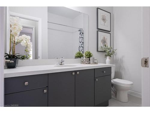 52-550 Grey Street, Brantford, ON - Indoor Photo Showing Bathroom