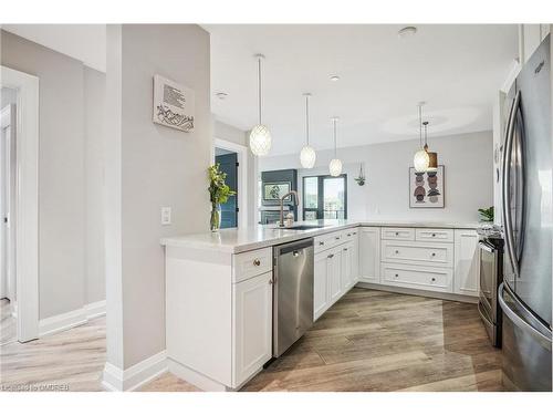 701-181 James Street N, Hamilton, ON - Indoor Photo Showing Kitchen With Upgraded Kitchen