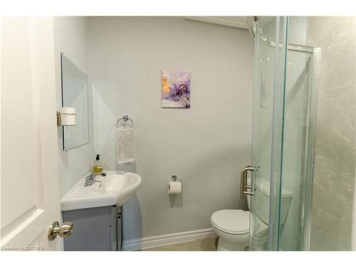 2389 Barclay Road, Burlington, ON - Indoor Photo Showing Bathroom