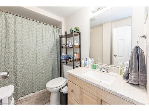 53 Kinsey Street, St. Catharines, ON - Indoor Photo Showing Bathroom