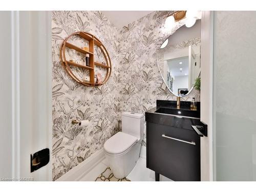 200 Chartwell Road, Oakville, ON - Indoor Photo Showing Bathroom