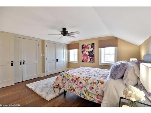 4197 Walkers Line, Burlington, ON - Indoor Photo Showing Bedroom