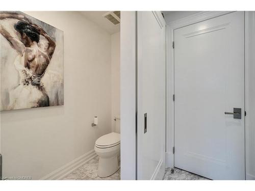 802-2060 Lakeshore Road, Burlington, ON - Indoor Photo Showing Bathroom