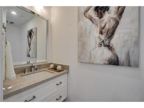 802-2060 Lakeshore Road, Burlington, ON - Indoor Photo Showing Bathroom