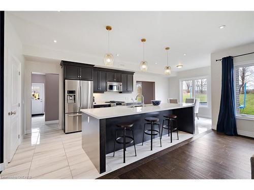11 Rutledge Heights, Melancthon, ON - Indoor Photo Showing Kitchen With Upgraded Kitchen