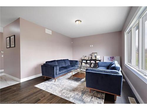 11 Rutledge Heights, Melancthon, ON - Indoor Photo Showing Living Room