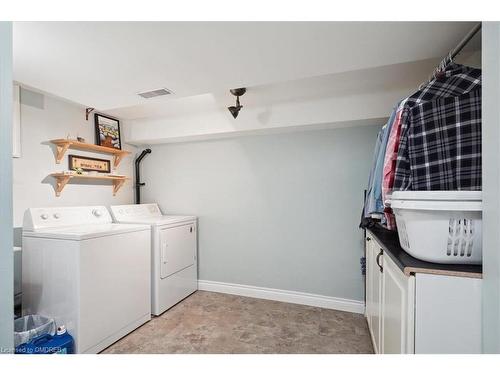 2219 Deyncourt Drive, Burlington, ON - Indoor Photo Showing Laundry Room