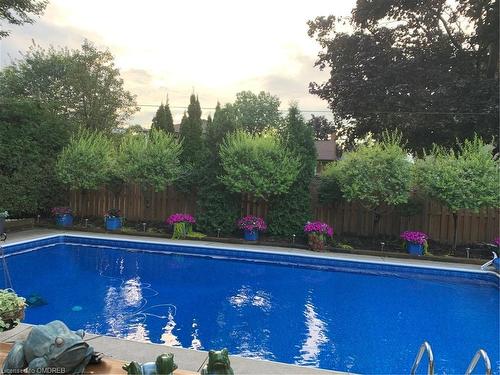 2219 Deyncourt Drive, Burlington, ON - Outdoor With In Ground Pool With Backyard