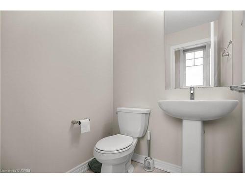 57-288 Glover Road Road, Hamilton, ON - Indoor Photo Showing Bathroom