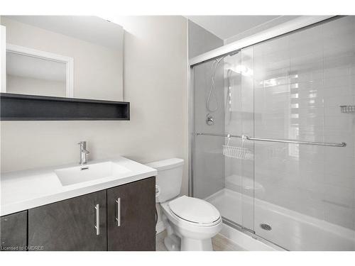57-288 Glover Road Road, Hamilton, ON - Indoor Photo Showing Bathroom