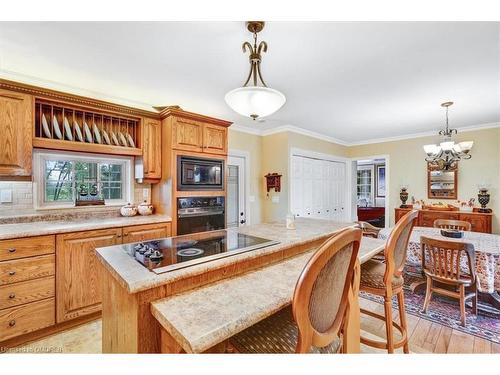 623 Miles Road, Glanbrook, ON - Indoor Photo Showing Kitchen