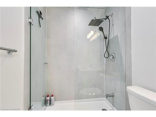 216-460 Gordon Krantz Avenue, Milton, ON - Indoor Photo Showing Bathroom