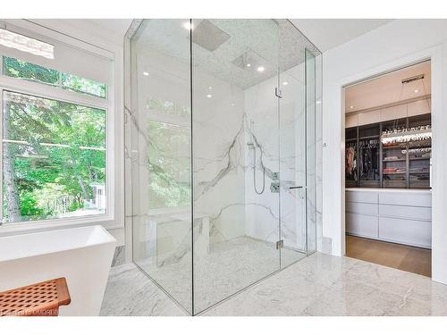 140 Secord Lane, Burlington, ON - Indoor Photo Showing Bathroom