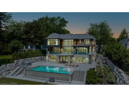 140 Secord Lane, Burlington, ON - Outdoor With In Ground Pool